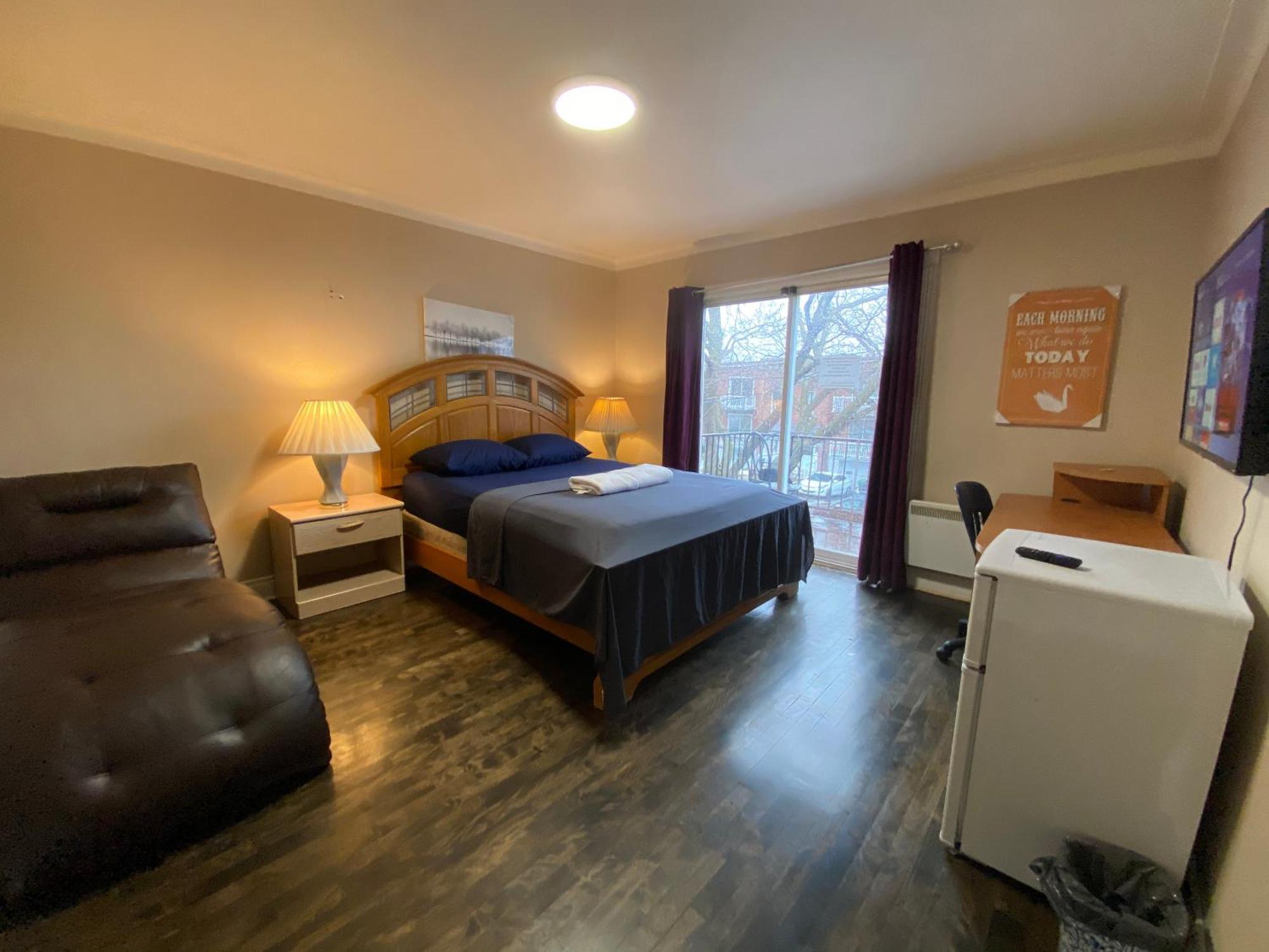 Montreal Homes - Affordable Rooms, Smart Tv, Shared Kitchen ภายนอก รูปภาพ