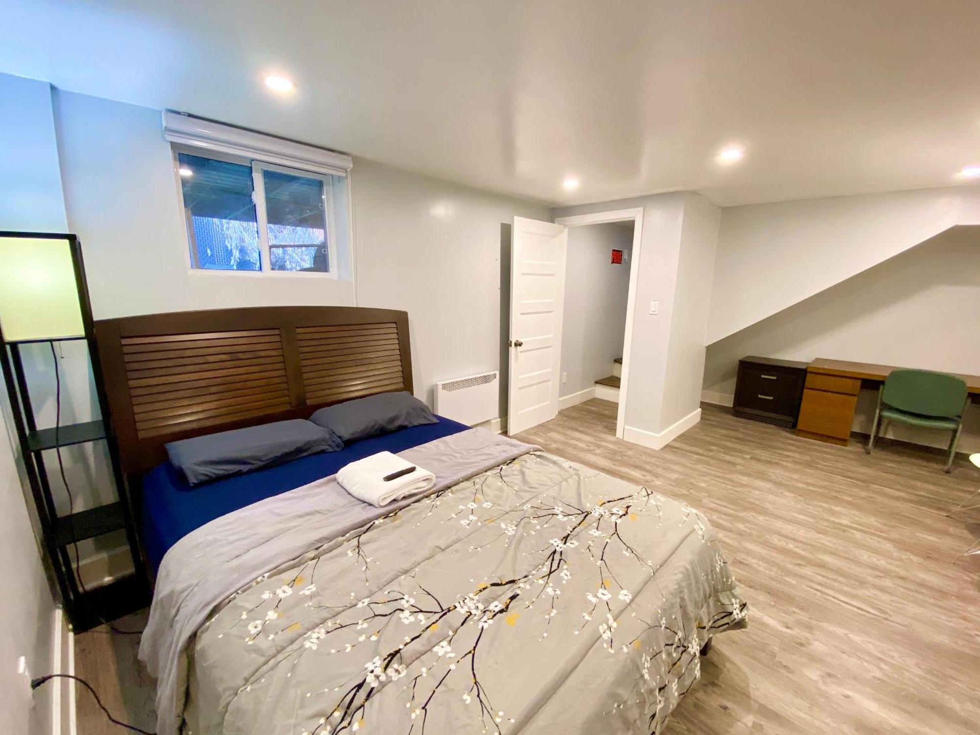 Montreal Homes - Affordable Rooms, Smart Tv, Shared Kitchen ภายนอก รูปภาพ